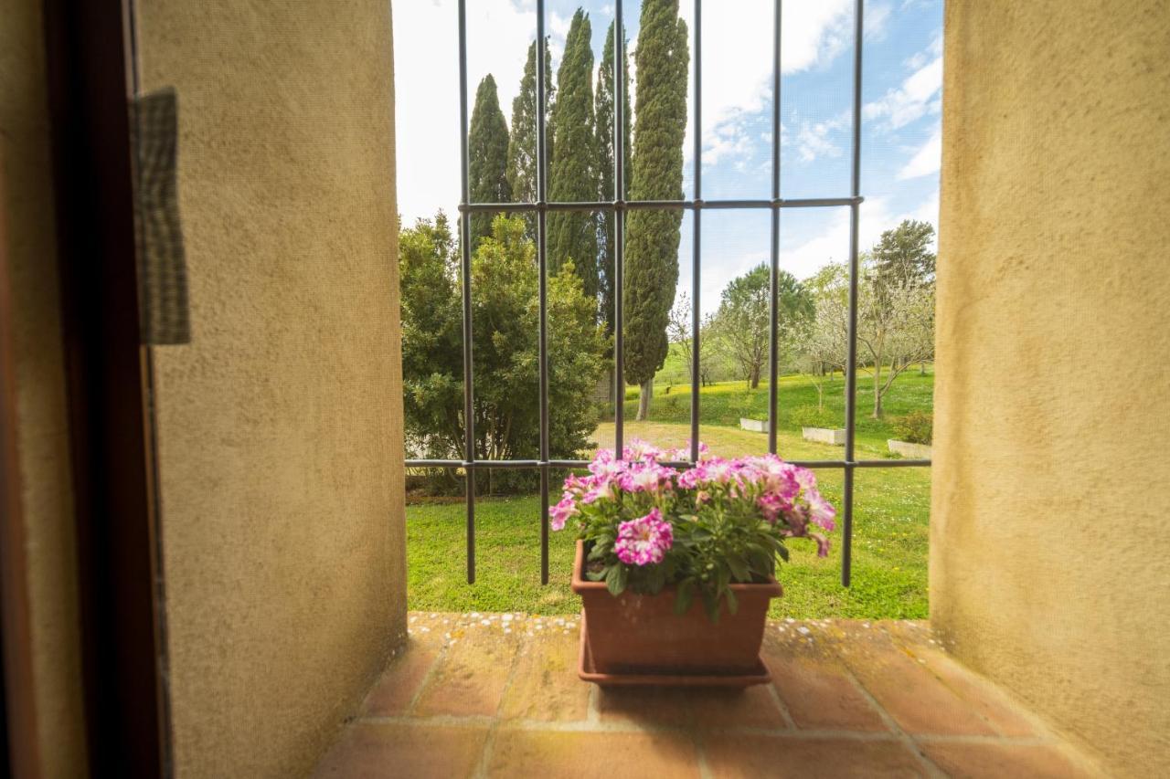 Agriturismo Due Ponti Chianni Exterior photo