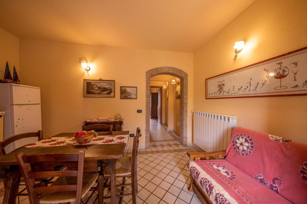 Agriturismo Due Ponti Chianni Exterior photo